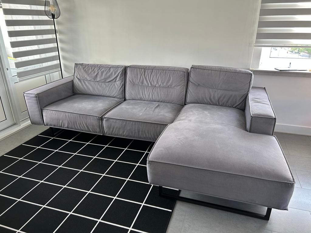 Grijze loungebank, Huis en Inrichting, Banken | Bankstellen, 250 tot 300 cm, 100 tot 125 cm, Hoekbank, Ophalen of Verzenden