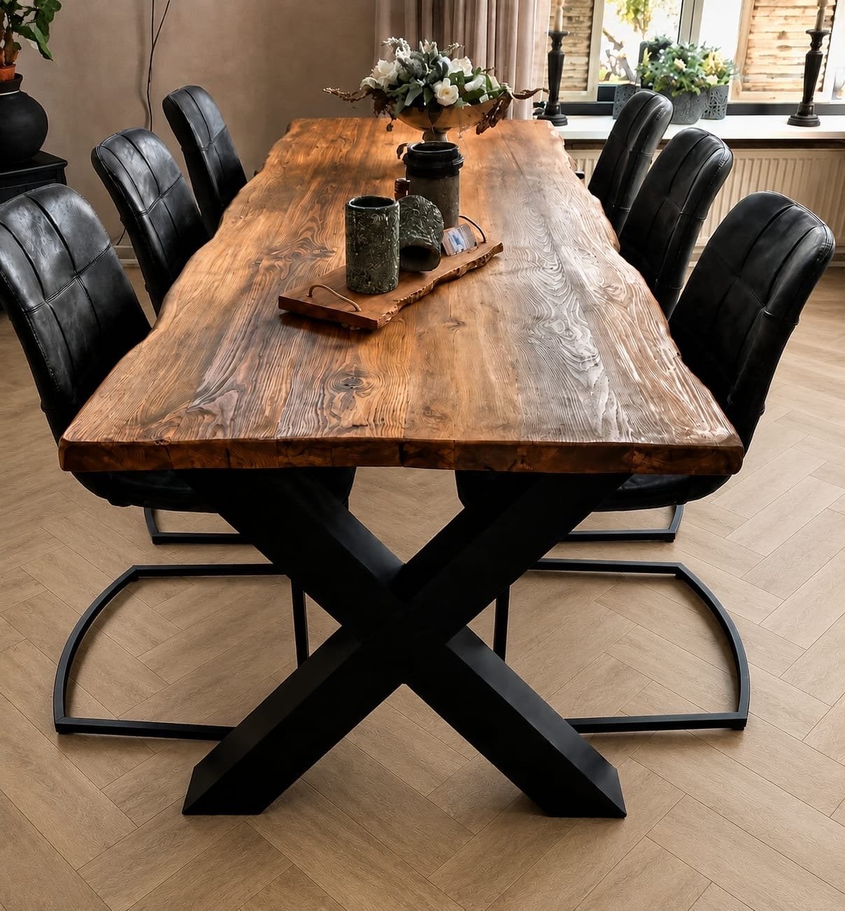 Boomstam eettafel van massief grenen met stalen onderstel, 100 tot 150 cm, Eikenhout, 200 cm of meer, Ophalen of Verzenden
