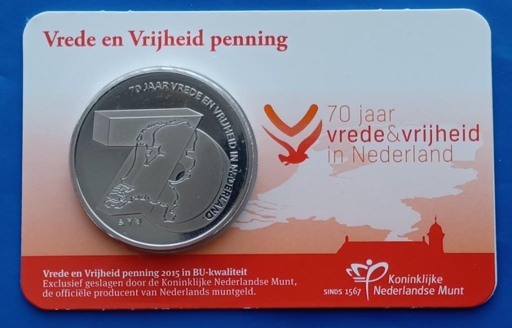 2015 - Vrede & Vrijheid Penning in Coincard, Verzenden, Overige materialen, Nederland