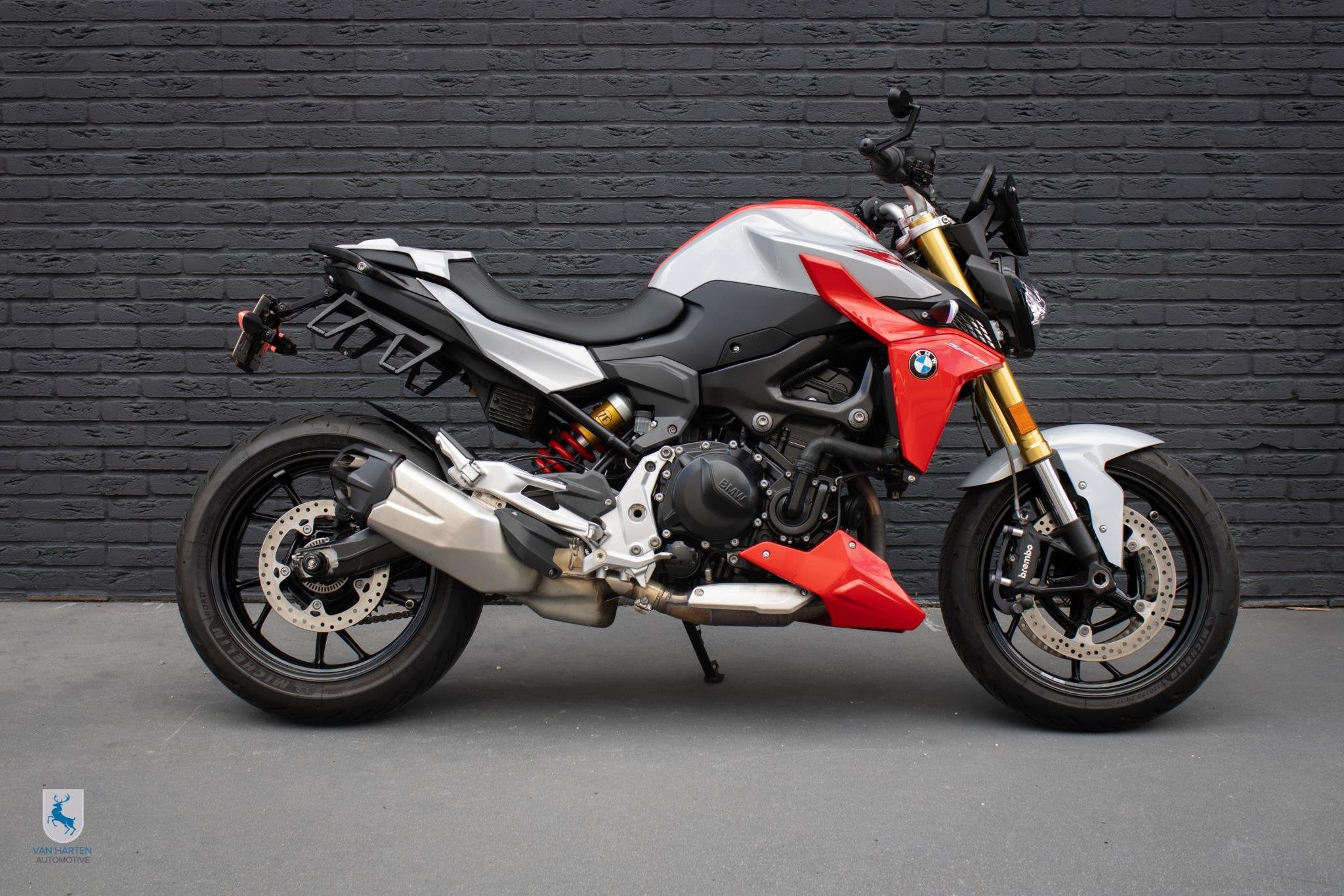 BMW F 900 R / LED / Koffers / Korte kent.houder, Motoren, Einsteinlaan 5
2289 CC  Rijswijk, NL, 895 cc, Meer dan 35 kW, Toermotor