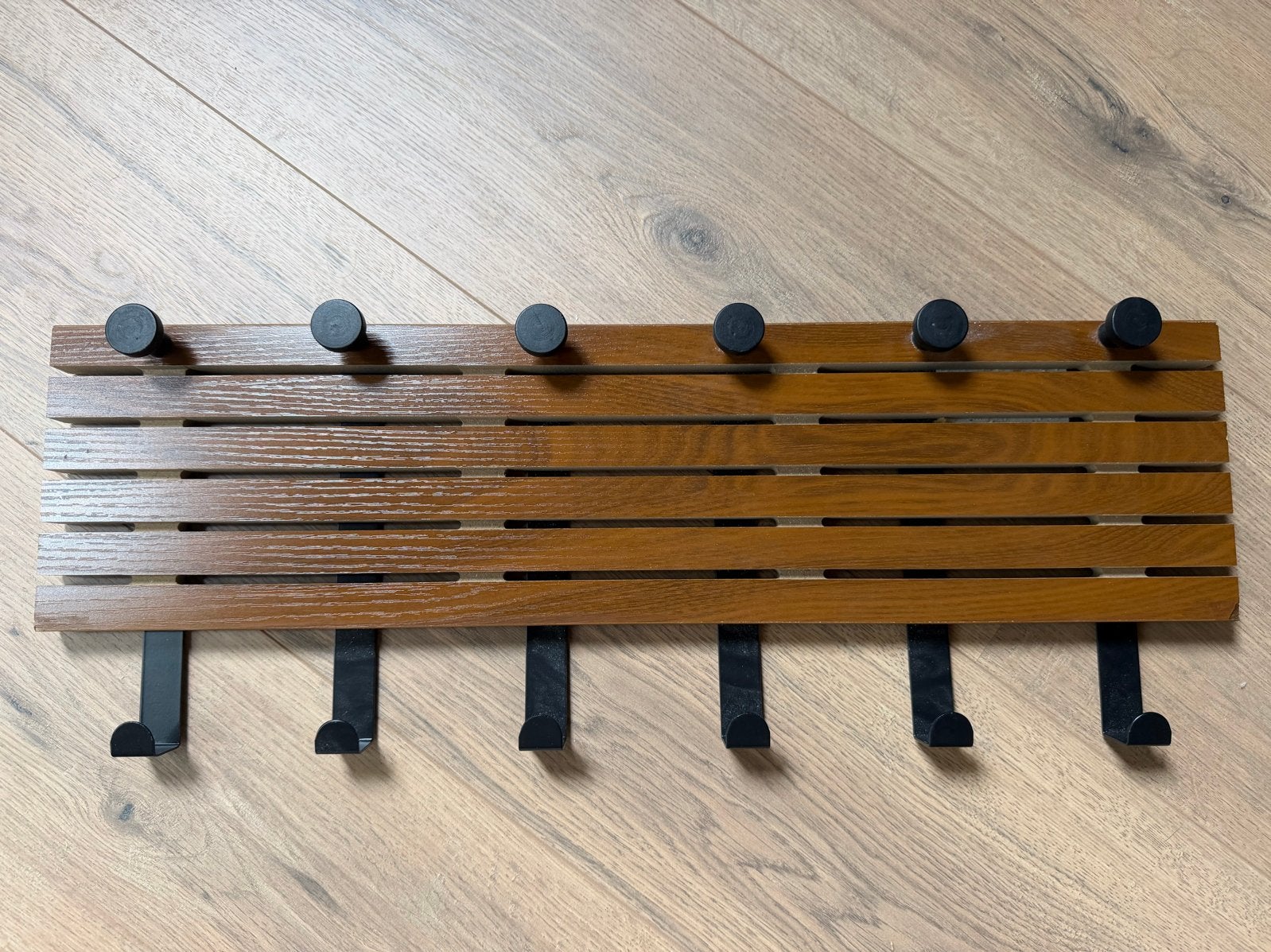 Nieuwe wandkapstok van hout en metaal (Home Creation), Huis en Inrichting, Woonaccessoires | Kapstokken, Wandkapstok, Nieuw, Ophalen of Verzenden