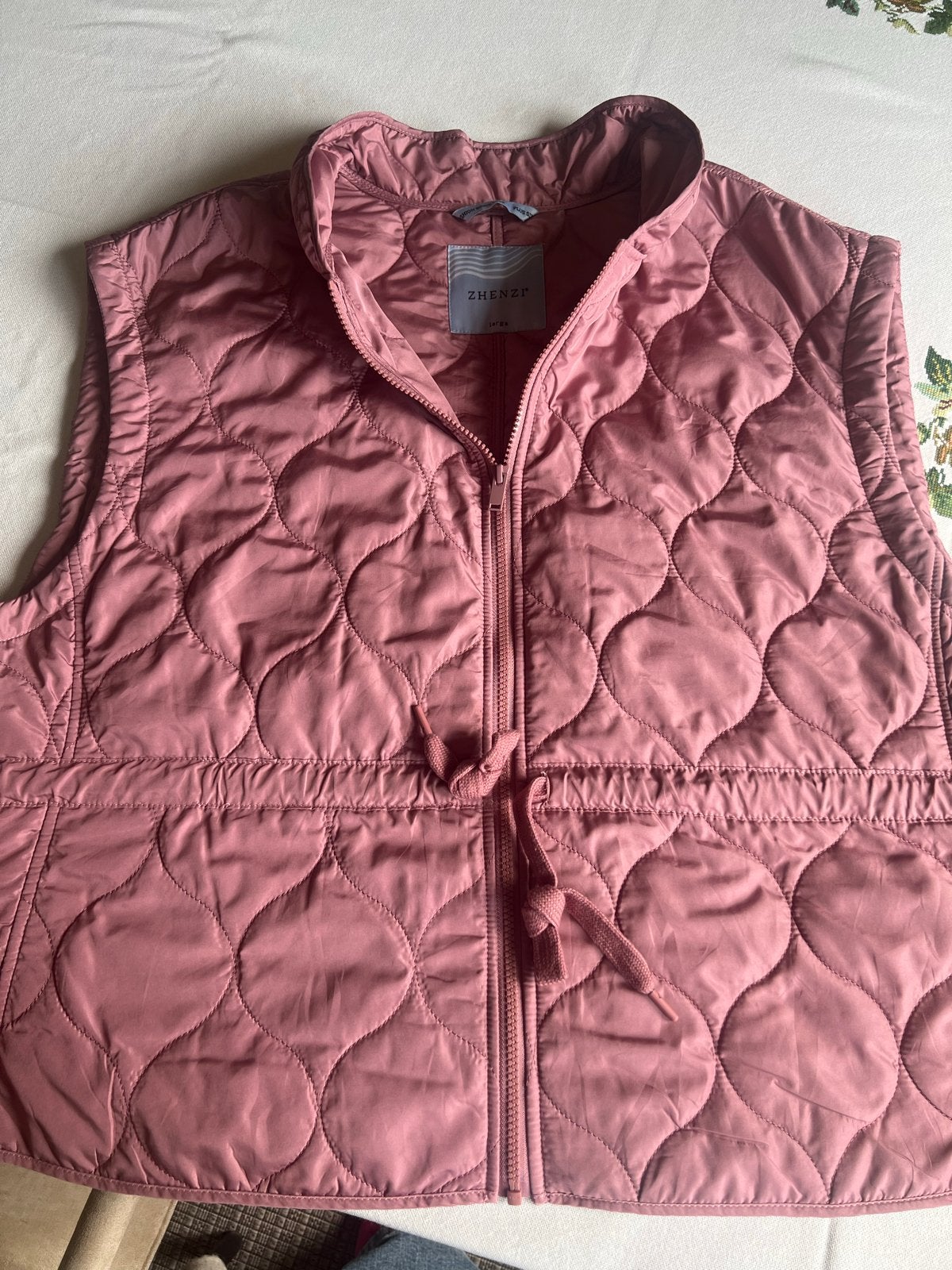 Nieuwe ZHENZI Bodywarmer Maat L/50 met Taille Koord, Ophalen of Verzenden, Nieuw, Roze