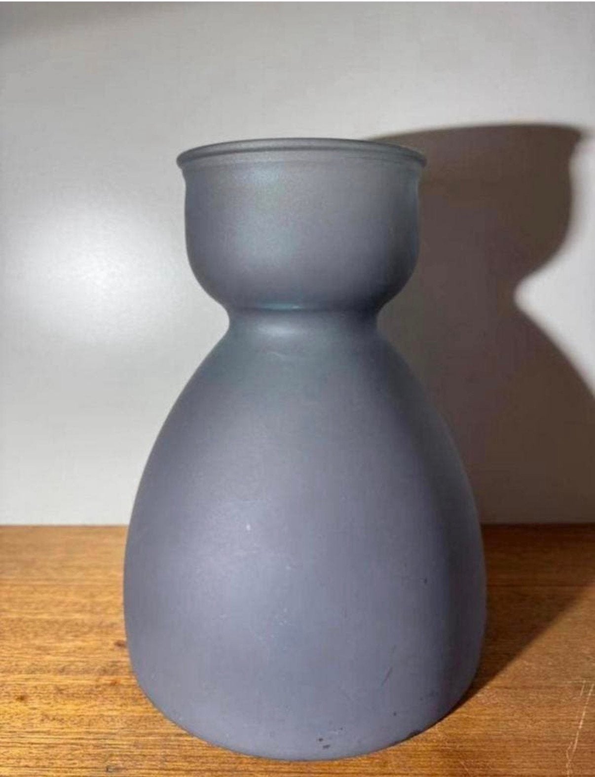 Vintage Mica blauwe gerecyclede vaas.402, Huis en Inrichting, Woonaccessoires | Vazen, Ophalen, Blauw, Gerecycled glas, Glas