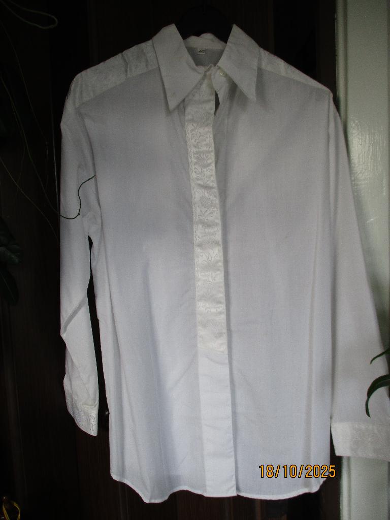 Bijzondere (langvallende) blouse voor iets feestelijks, Overige typen, Wit, Nieuw, Ophalen