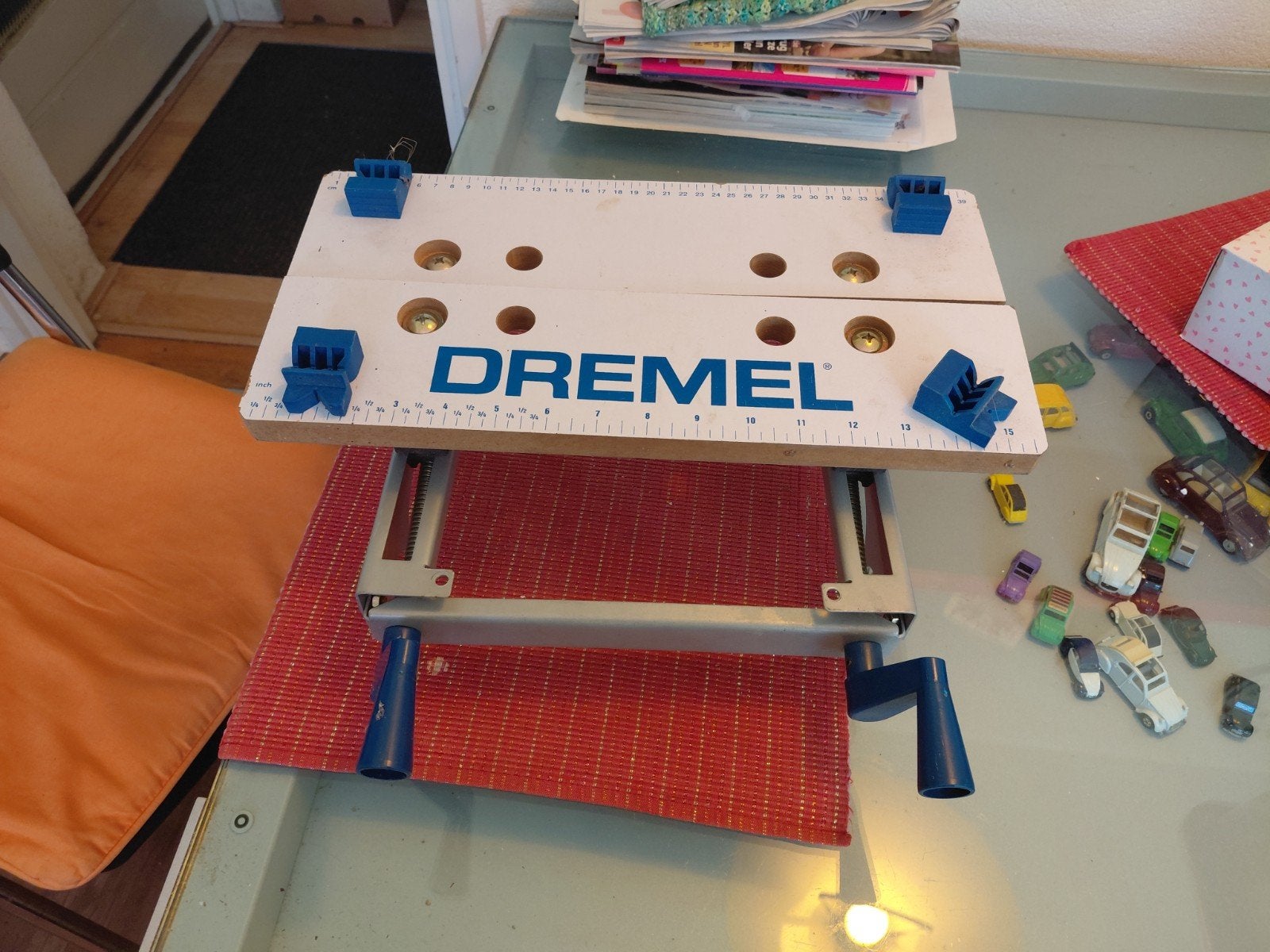 Dremel Werkbankje - Compact en Handig, Ophalen, Zo goed als nieuw, Minder dan 70 cm, Inklapbaar