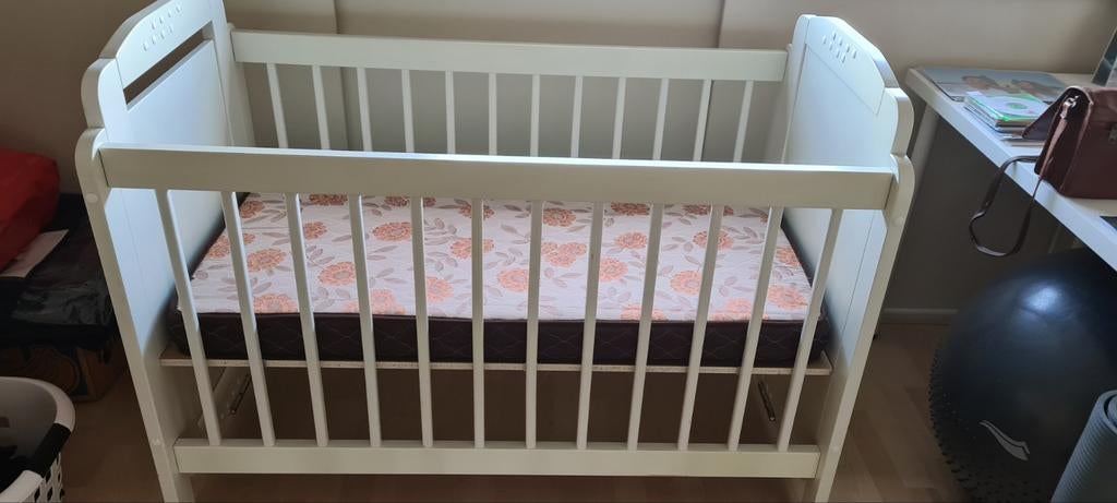 Kinderkamer: Bed & Commode - Om te bouwen naar Tienerkamer, Ophalen, Gebruikt, 140 tot 160 cm, 70 tot 85 cm