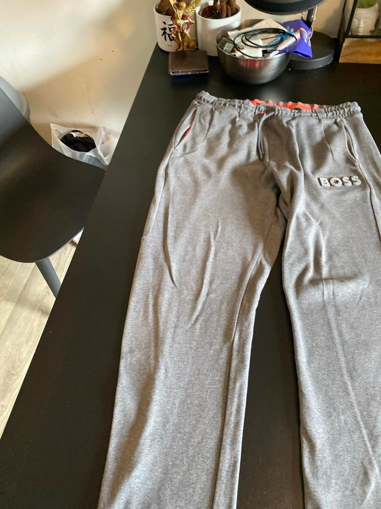 BOSS Hugo Boss Trainingspak - XXL Grijs (weinig gedragen), Ophalen of Verzenden, Zo goed als nieuw, Grijs, BOSS