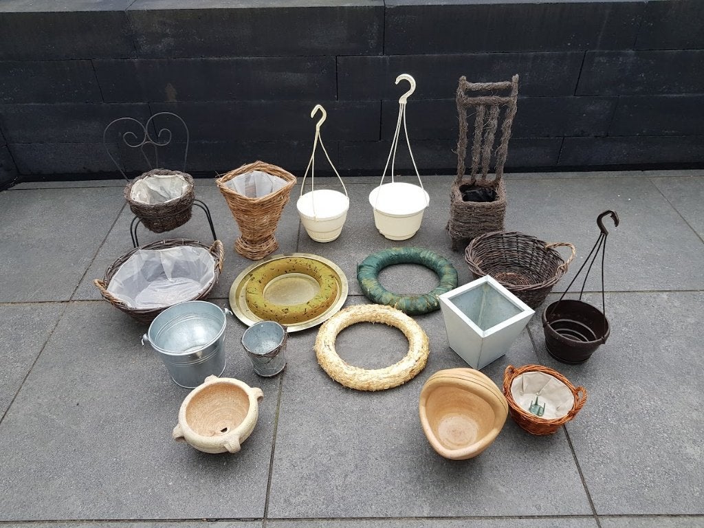 Partij kerst materialen (kransen, manden, potten), Diversen, Kerst, Ophalen of Verzenden, Gebruikt