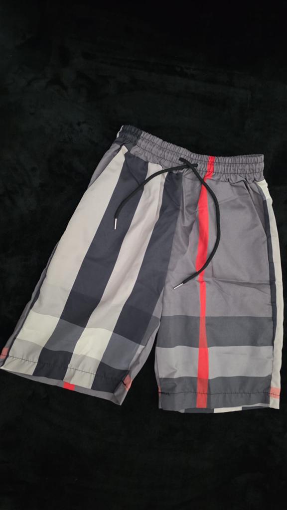 Nieuw Burberry zwembroek maar L en ik heb maat m, Kleding | Heren, Ophalen of Verzenden, Zwart