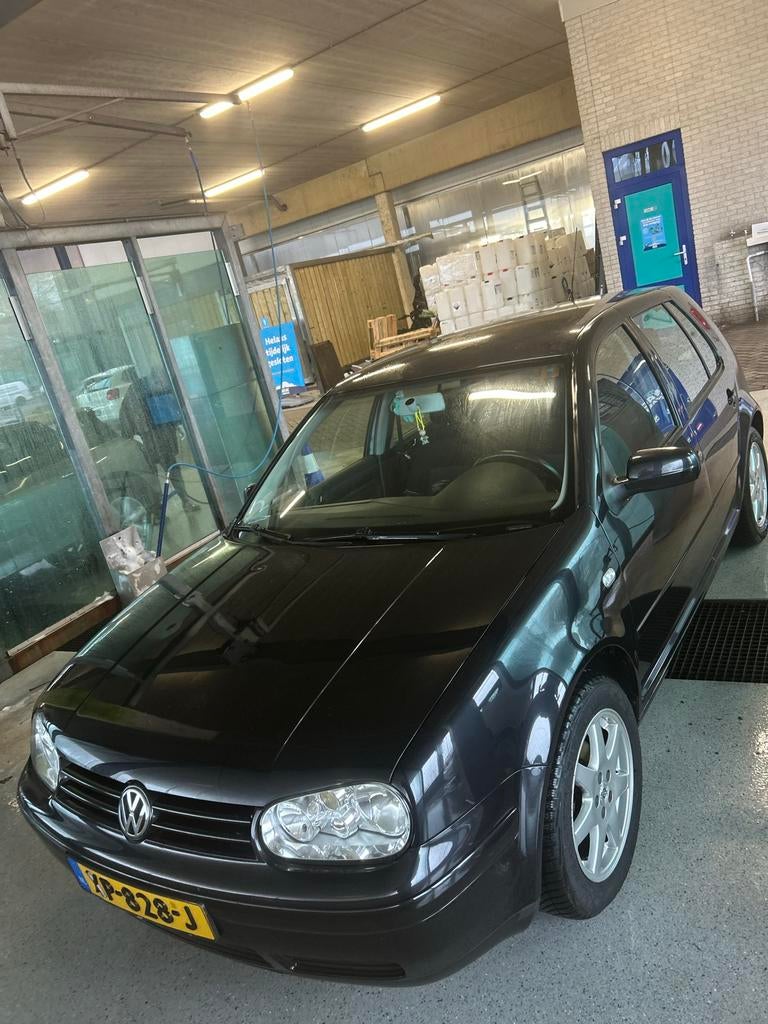 Volkswagen Golf 2005 Zwart, Ophalen of Verzenden
