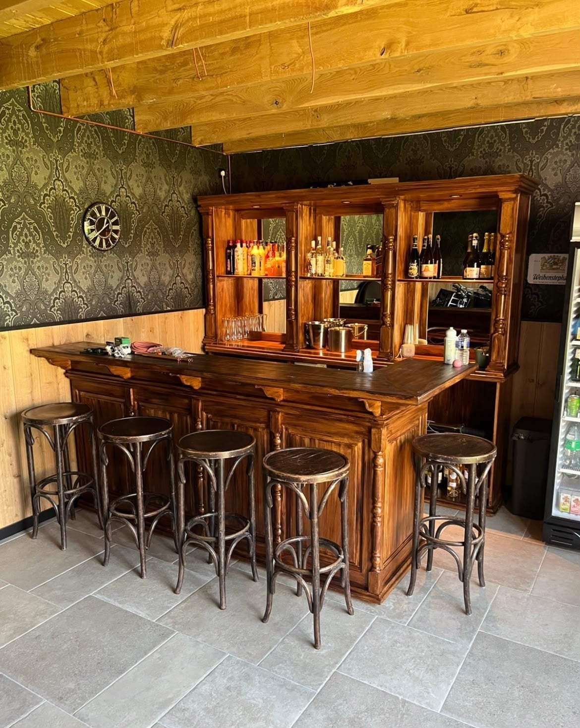 Prachtige houten bar met achterkast inclusief spiegels, Ophalen