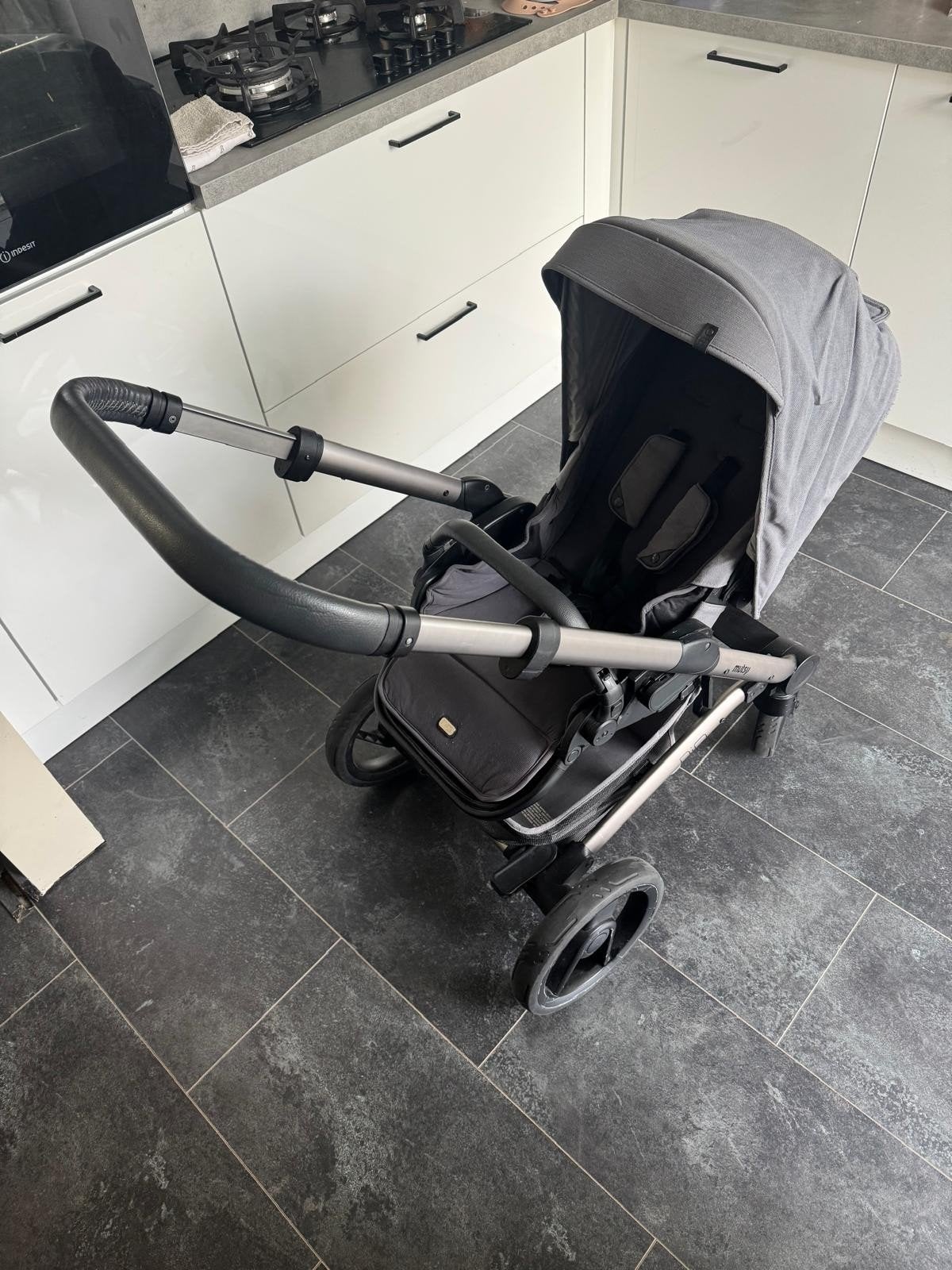 kinderwagen, Ophalen