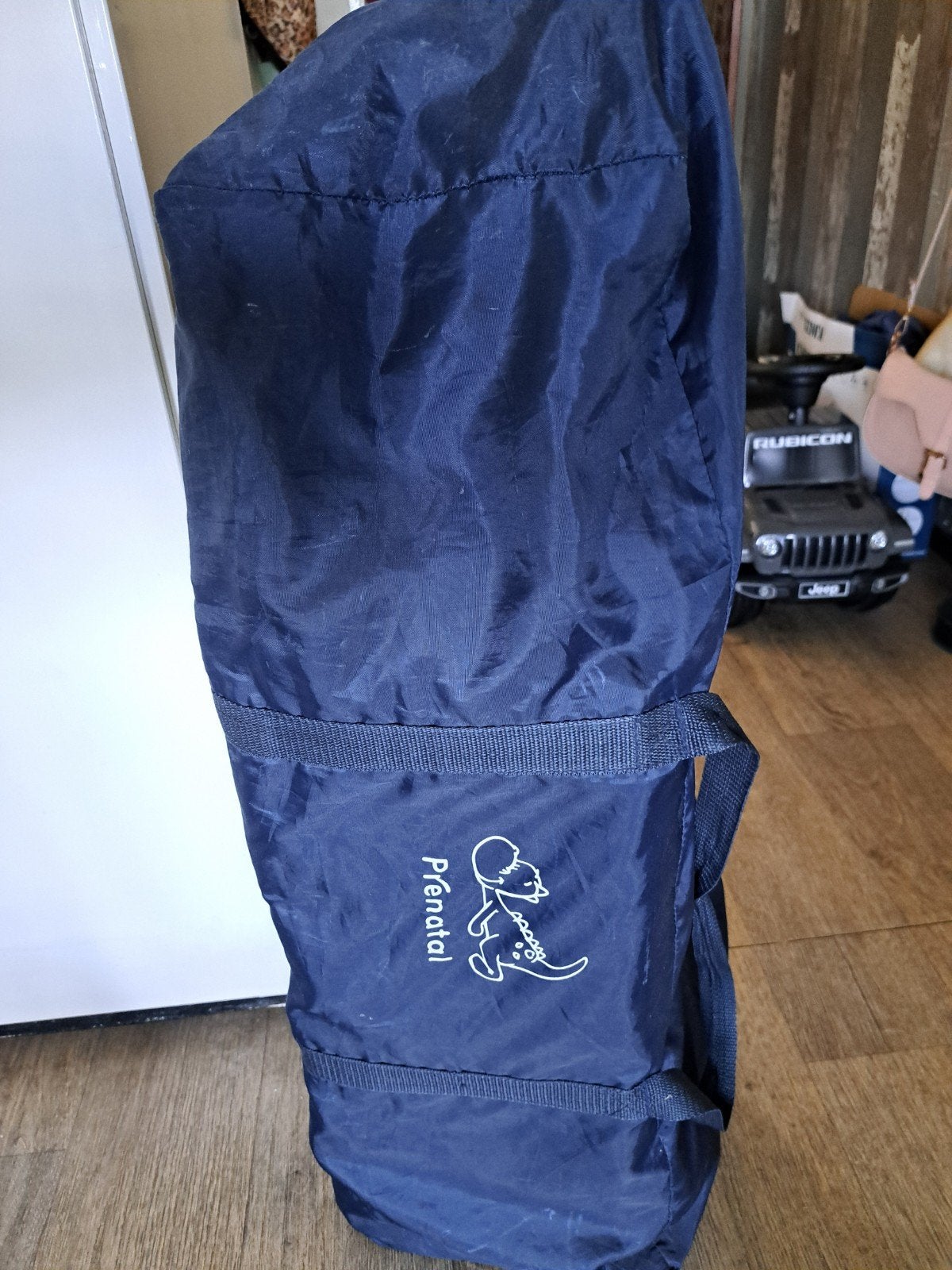 Compact opvouwbaar campingbedje - Ideaal voor reizen, Huis en Inrichting, Ophalen, Gebruikt, Eenpersoons, Zwart
