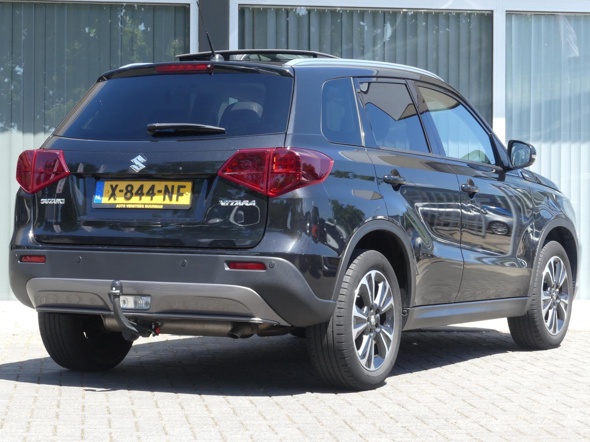 Suzuki Vitara 1.4 Boosterjet Stijl Automaat 140 PK Trekhaak,, Auto's, Gebruikt, Euro 6, 4 cilinders, 400 kg