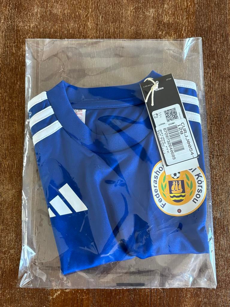 Wk 2026 shirt Curacao - NIEUW maat 128, Kinderen en Baby's, Kinderkleding | Maat 128, Ophalen of Verzenden, Nieuw, Jongen, Shirt of Longsleeve