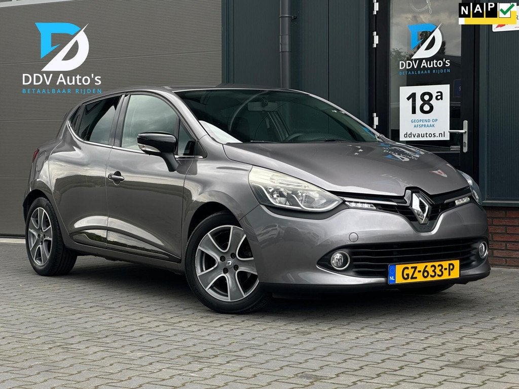 Renault Clio 0.9 TCe/90pk ECO Night&Day|NAP|Trekhaak|Cruise|, Voorwielaandrijving, Stof, Zwart, 540 kg