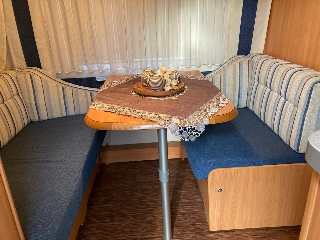 caravan fendt saphir, Treinzit, Dwarsbed, Particulier, Tot en met 4