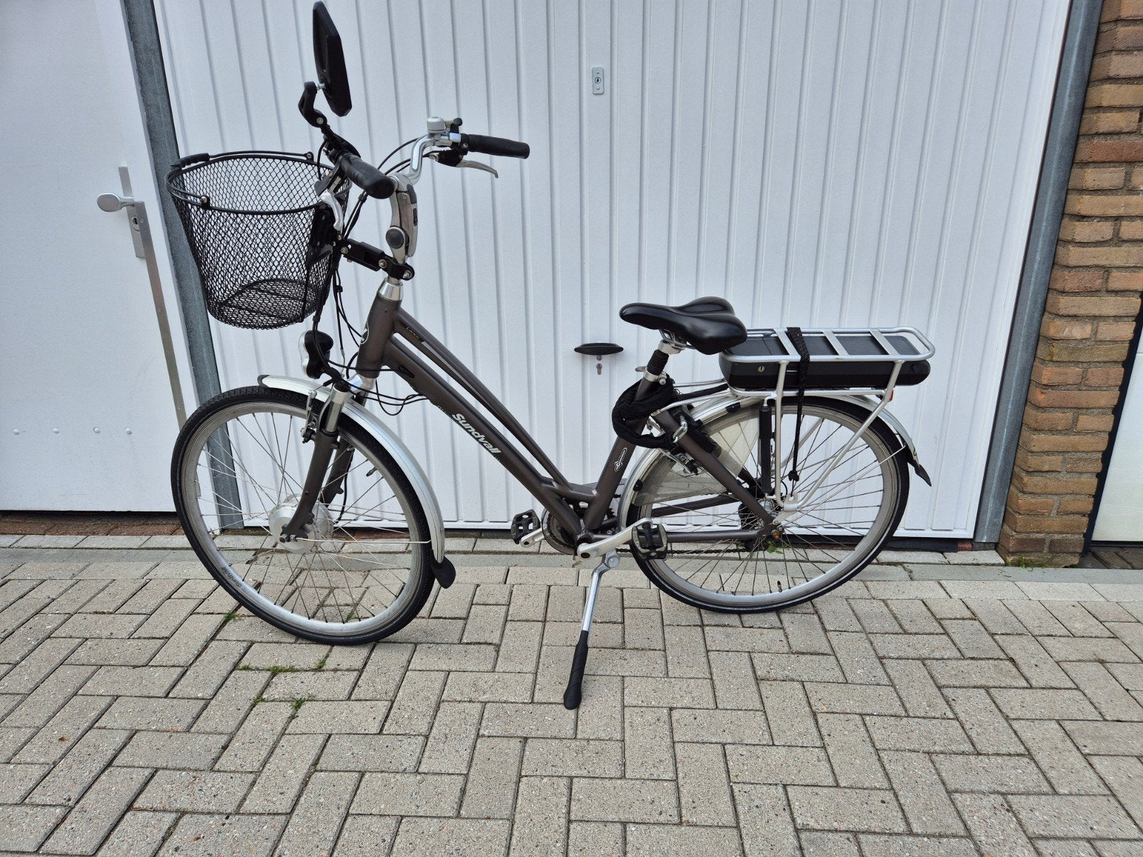 Sundvall E-bike met lage instap en mandje, Velgrem, Versnellingen, Ophalen, Overige merken
