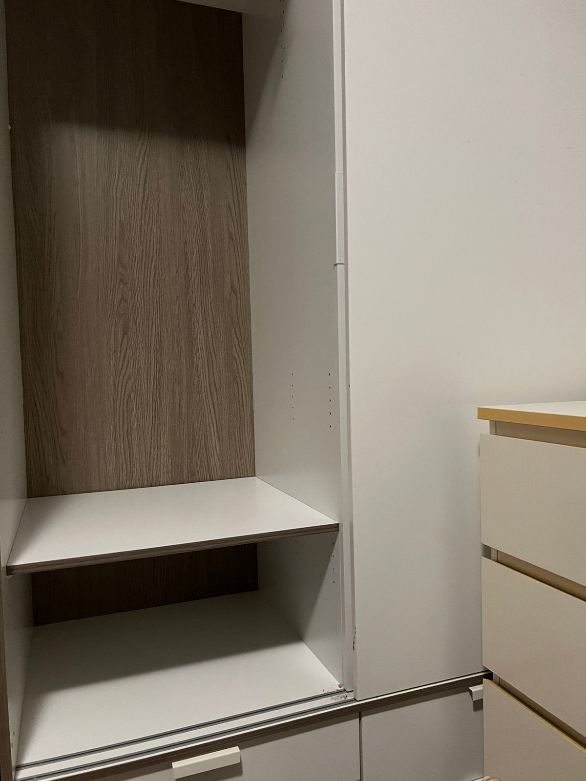 IKEA TRYSIL Kledingkast met 2 Schuifdeuren en 4 Lades, Ophalen, Gebruikt, 100 tot 150 cm, 200 cm of meer