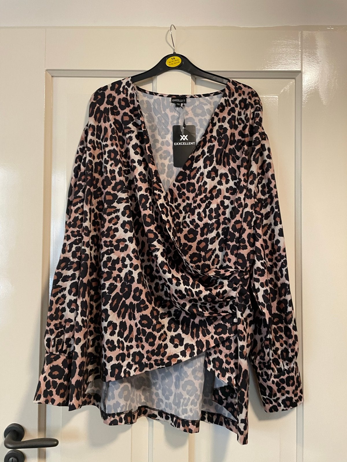 Nieuwe Exxcellent Blouse met Luipaardprint - Maat 50, Ophalen of Verzenden, Nieuw, Meerkleurig, Blouse of Tuniek