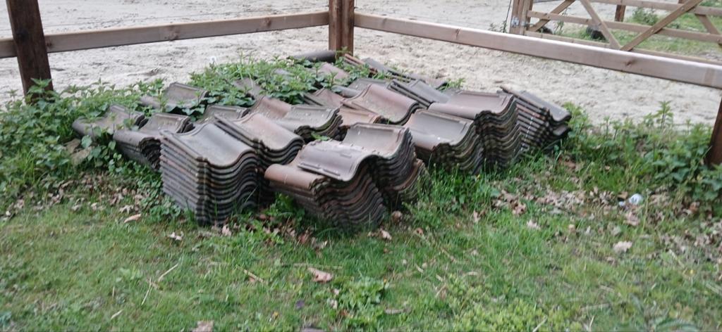 Lading dakpannen ong 15m2, Ophalen, Steen of Klei, 15 m² of meer, Dakpannen