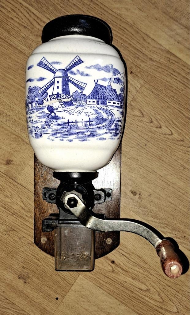 Antieke Wandkoffiemolen met Delfts Blauw Decor, Ophalen of Verzenden