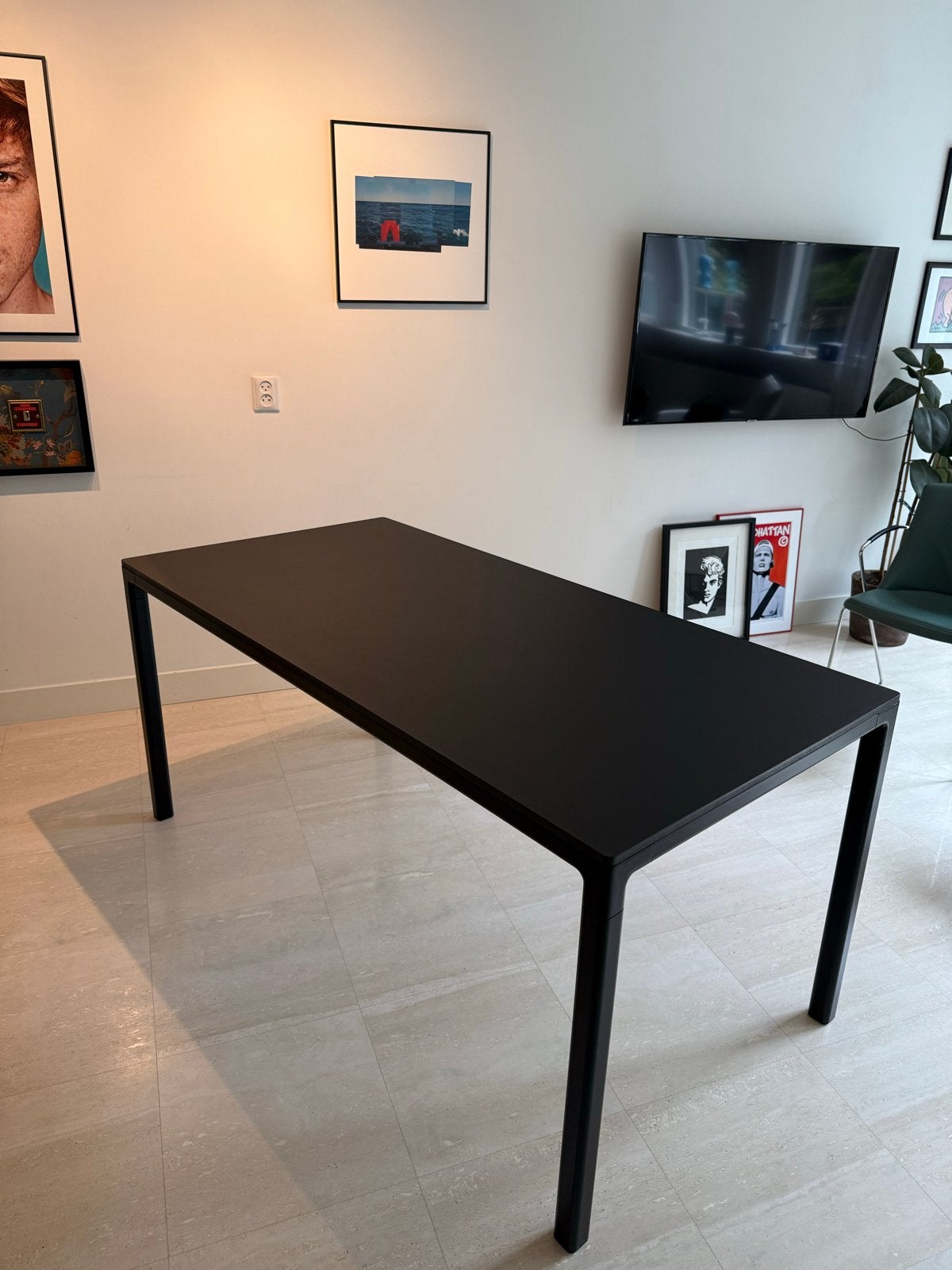 HAY T12 design tafel 160x80cm zwart, Huis en Inrichting, Ophalen, Overige materialen, 50 tot 100 cm, Zo goed als nieuw