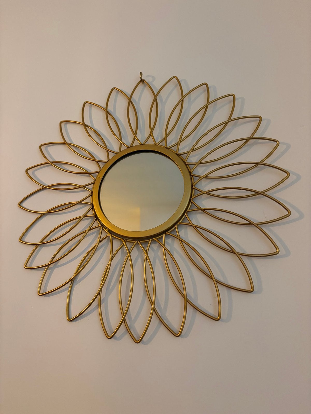 Gouden spiegel in zonnebloem design, Rond, Ophalen of Verzenden, Zo goed als nieuw, Minder dan 100 cm