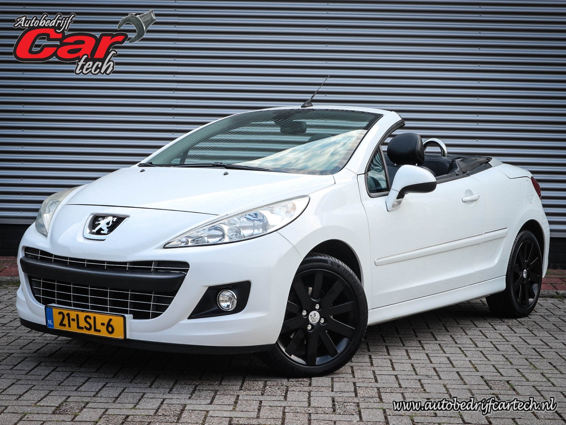Peugeot 207 CC 1.6 VTi Noir & Blanc | Clima | Cruise | Audio, Auto's, Voorwielaandrijving, Euro 5, 15 km/l, Gebruikt