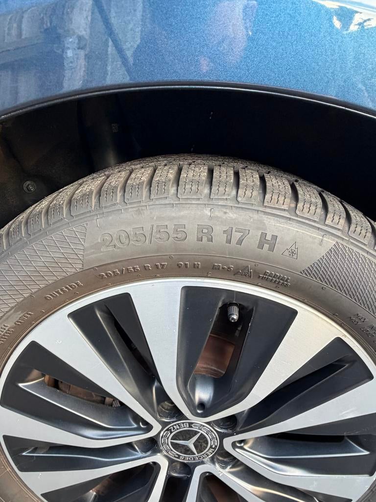 Mercedes B-Klasse W247 W246 winterbanden Bridgestone, Auto-onderdelen, Ophalen, Gebruikt, Banden en Velgen, 17 inch