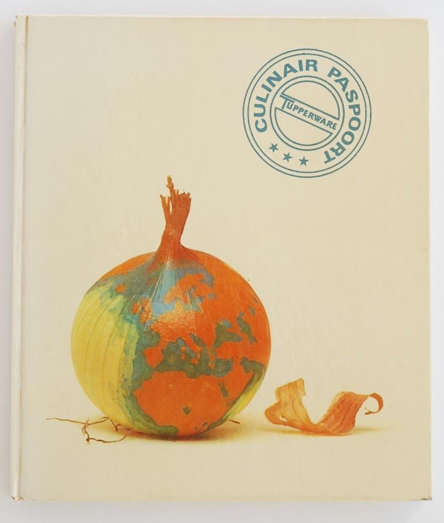 Culinair paspoort - Tupperware kookboek (1970), Verzenden, Zo goed als nieuw