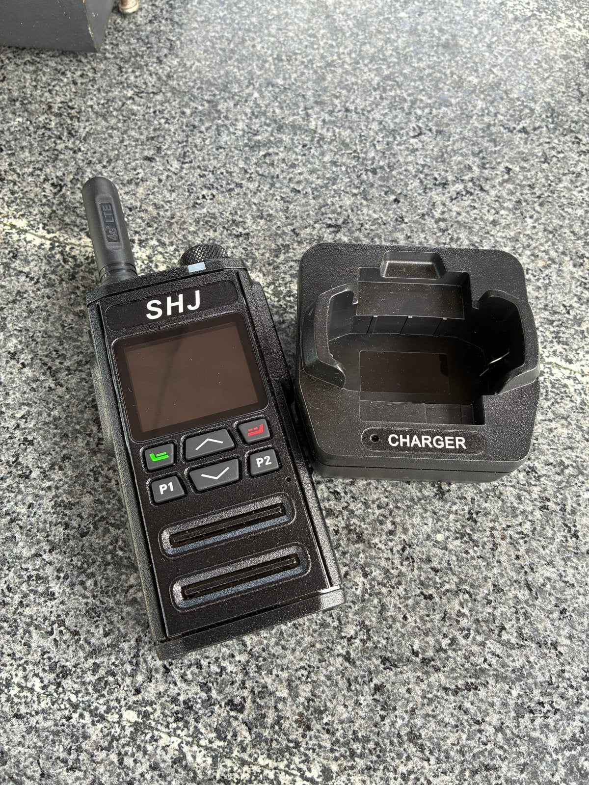 Zello Portofoon SHJ H28Y met Oplader - Zo goed als nieuw, Ophalen, Zo goed als nieuw, 15 km of meer, Portofoon of Walkie-talkie