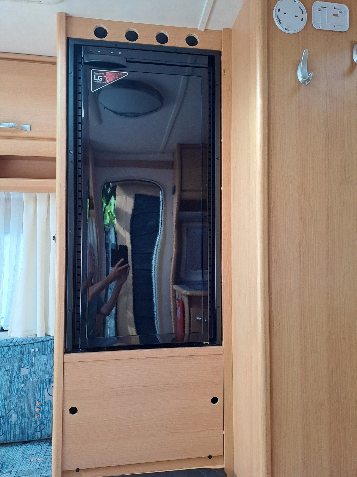 Koelkast 12-24 volt CR 90 met inbouwframe, Watersport en Boten, Ophalen, Zo goed als nieuw, Kombuis en Sanitair
