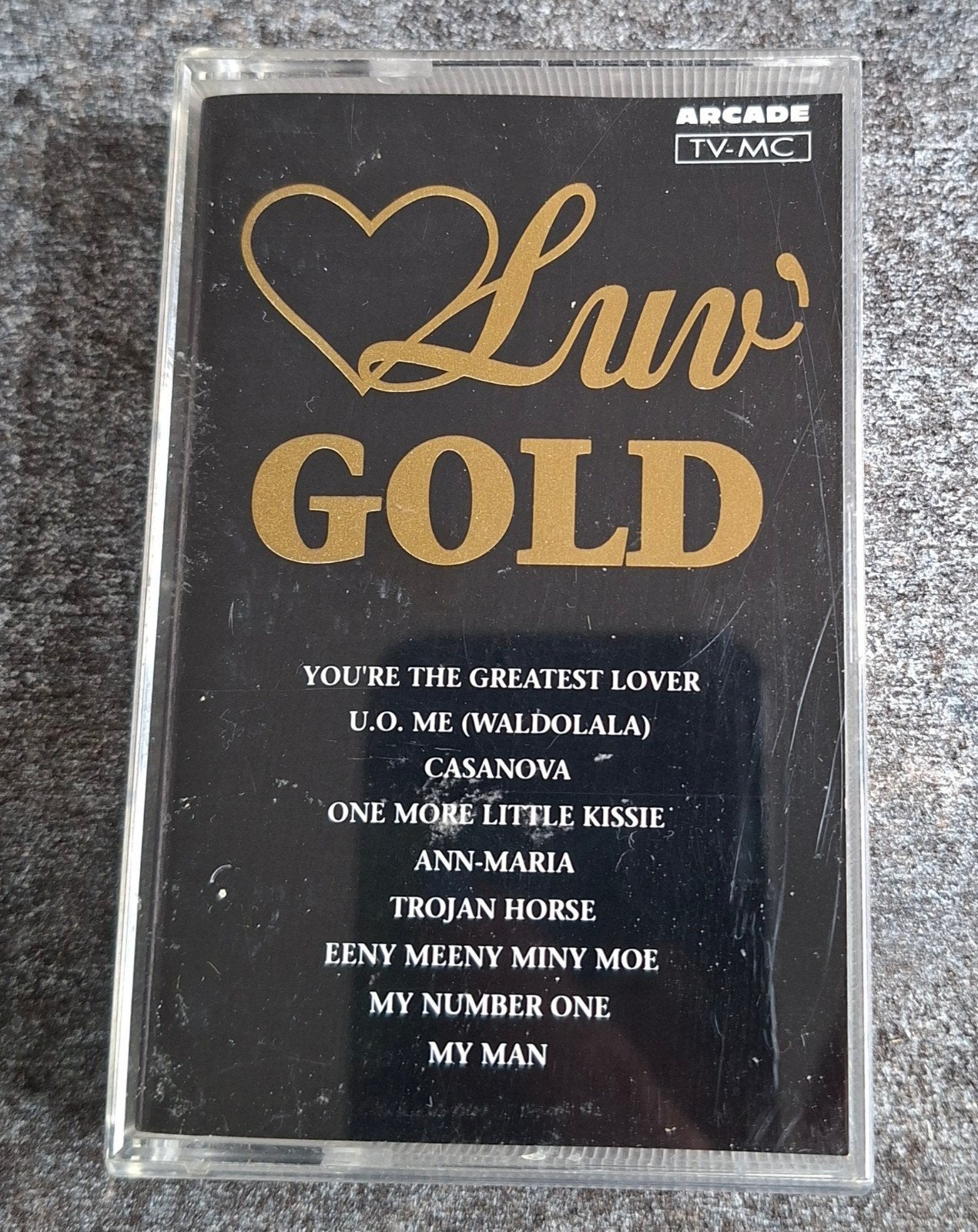 Cassettebandje Luv - Gold 1993, Cd's en Dvd's, Ophalen of Verzenden, Gebruikt, Pop, 1 bandje