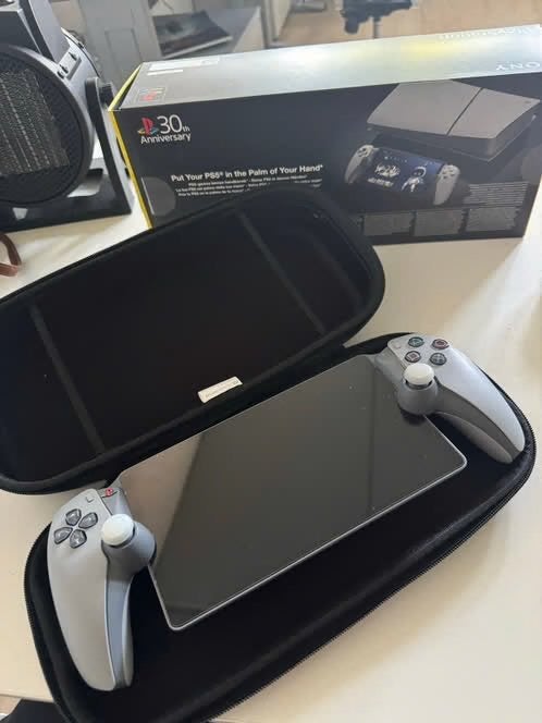PS Portal 30th Anniversary Edition + accessoires