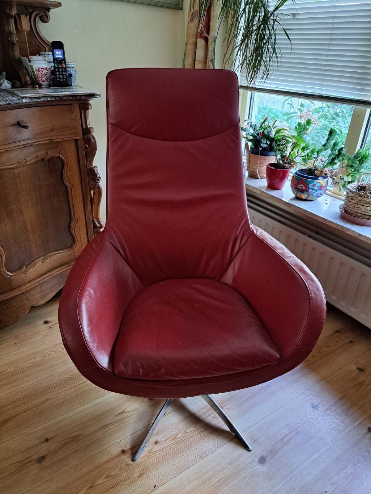 Rode leren fauteuil van Goossens in prima staat, Huis en Inrichting, Gebruikt, Ophalen of Verzenden, 75 tot 100 cm, Leer