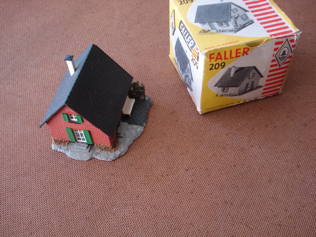 Faller 209 k&k huisje uit het atelier H0 met ovp, Overige merken, Gebruikt, Verzenden, Gelijkstroom of Wisselstroom