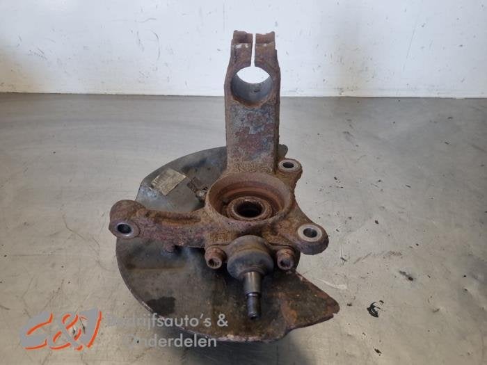Fusee links-voor van een Volkswagen Transporter, Gebruikt, -, Volkswagen, -