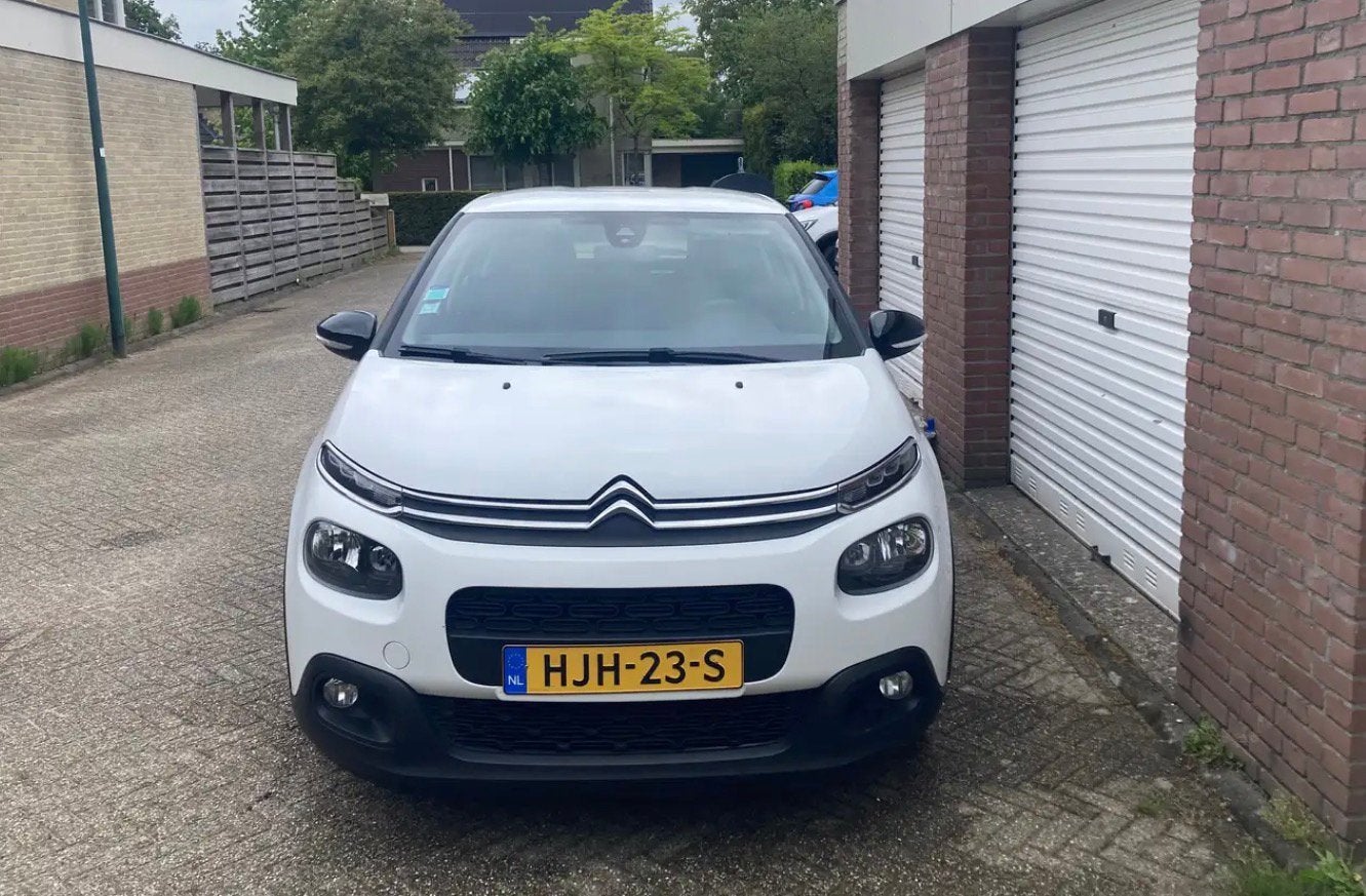 Citroën C3 1.6 Bluehdi Shine, Auto's, Voorwielaandrijving, 450 kg, 600 kg, 4 cilinders
