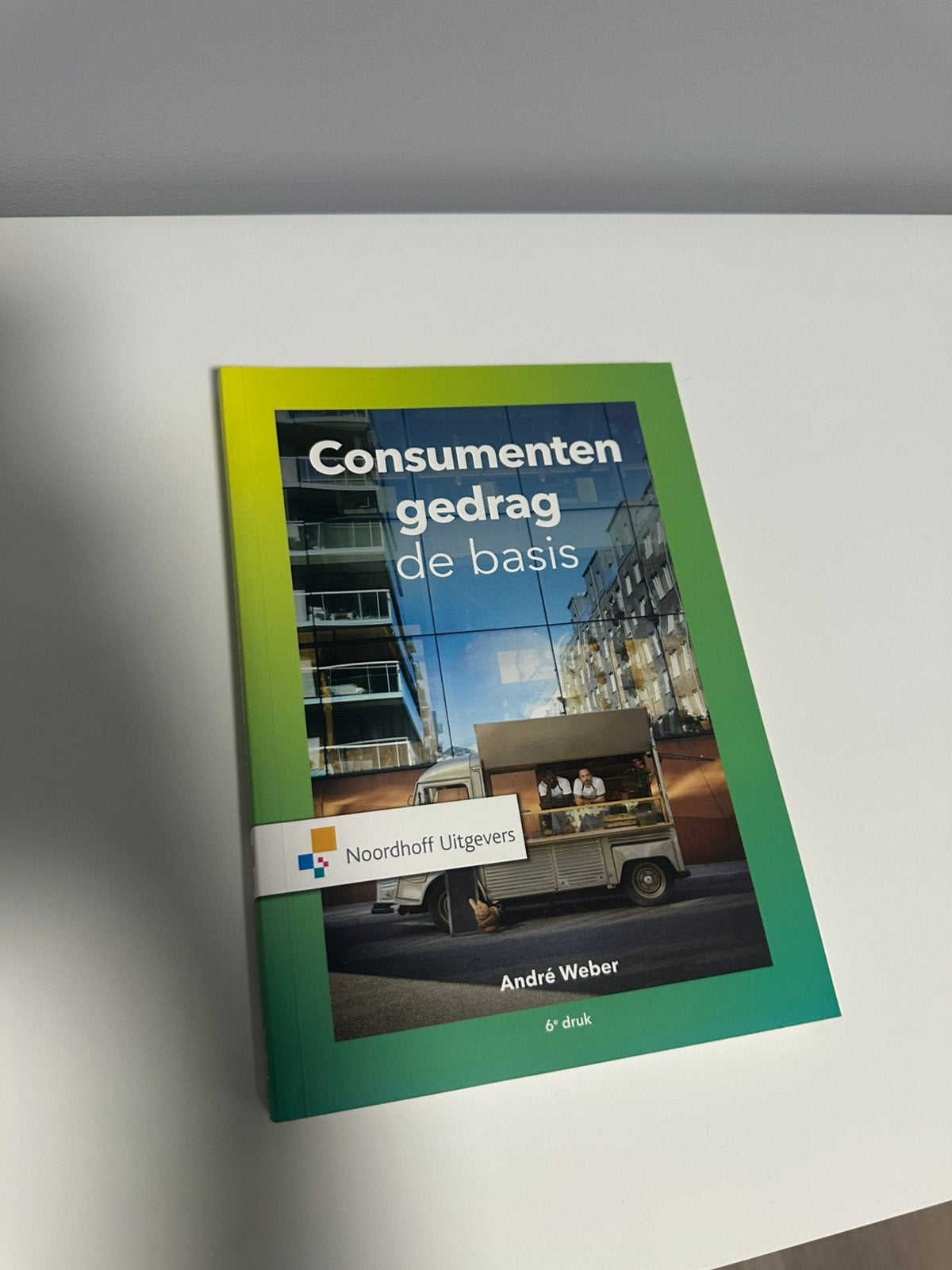 Consumentengedrag - HBO Boek, Ophalen of Verzenden, Zo goed als nieuw, Economie en Marketing