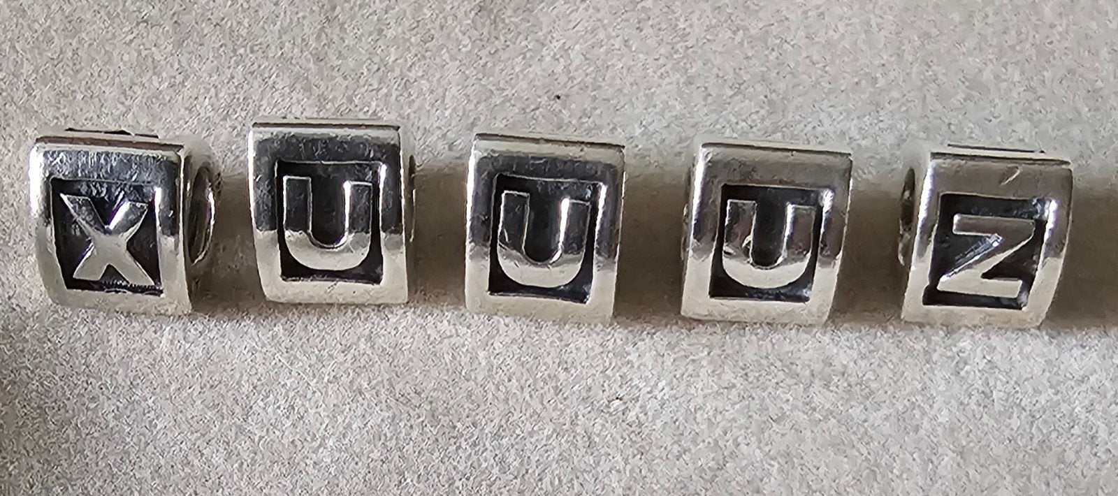 zilveren pandora bedel letters, Ophalen of Verzenden, Zo goed als nieuw, Zilver, Pandora