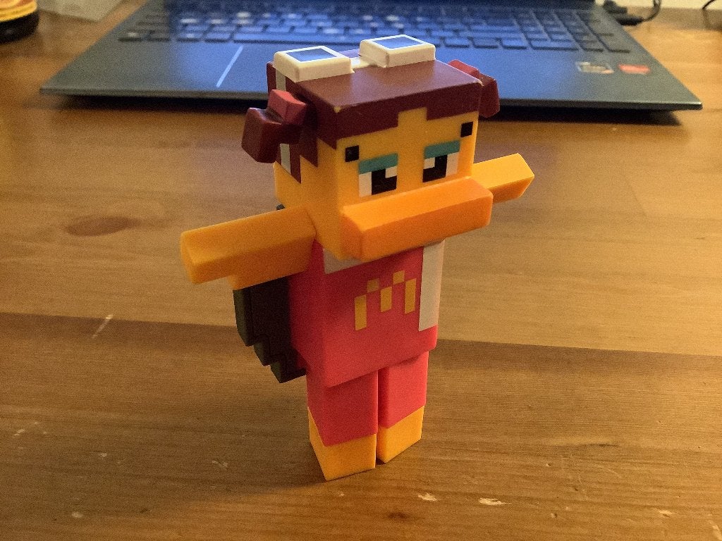 mcdonalds happy meal Toy. birdie minecraft figuur 8cm hoog, Ophalen of Verzenden