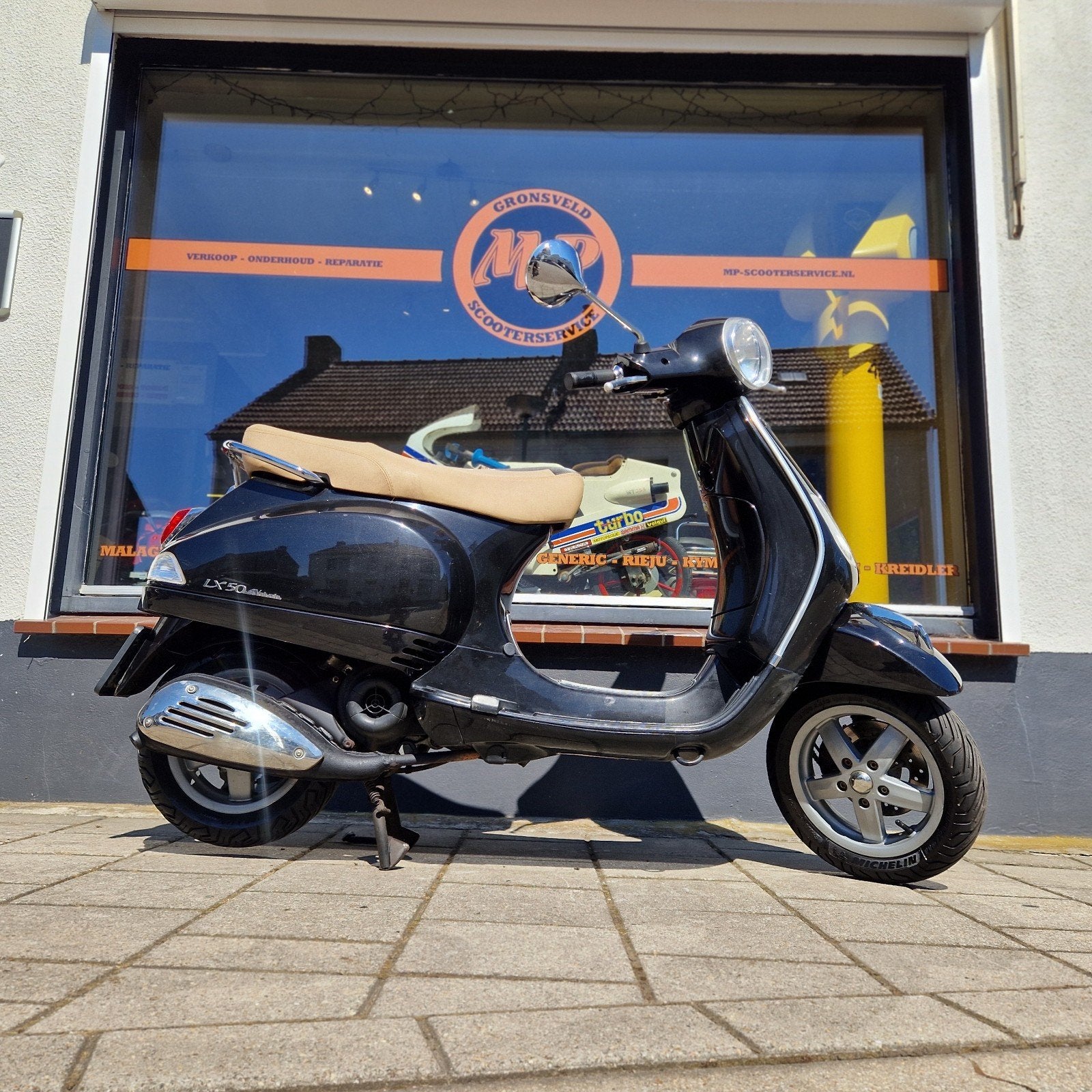 Te koop vespa lx 4t 4v 45km incl. Garantie., Fietsen en Brommers, Scooters | Vespa, Ophalen of Verzenden, Gebruikt, Benzine, Vespa LX