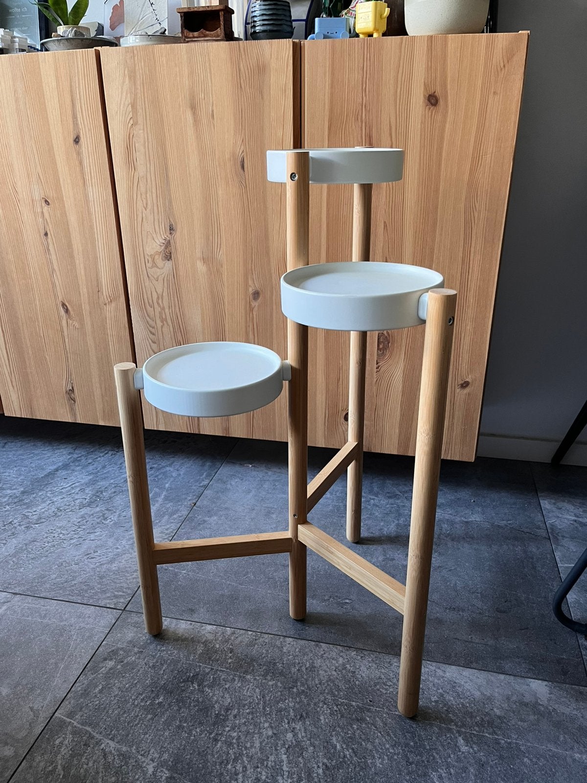 Planttafel Ikea, Huis en Inrichting, Tafels | Bijzettafels, Ophalen, Overige materialen, Zo goed als nieuw, 75 cm of meer