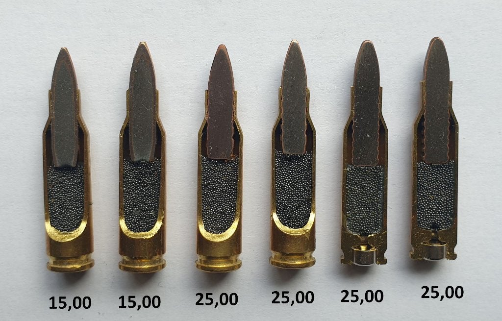 HK 4,6x30mm  DOORSNEDEN, Ophalen of Verzenden, Landmacht, Duitsland, Hulzen of Bodemvondsten
