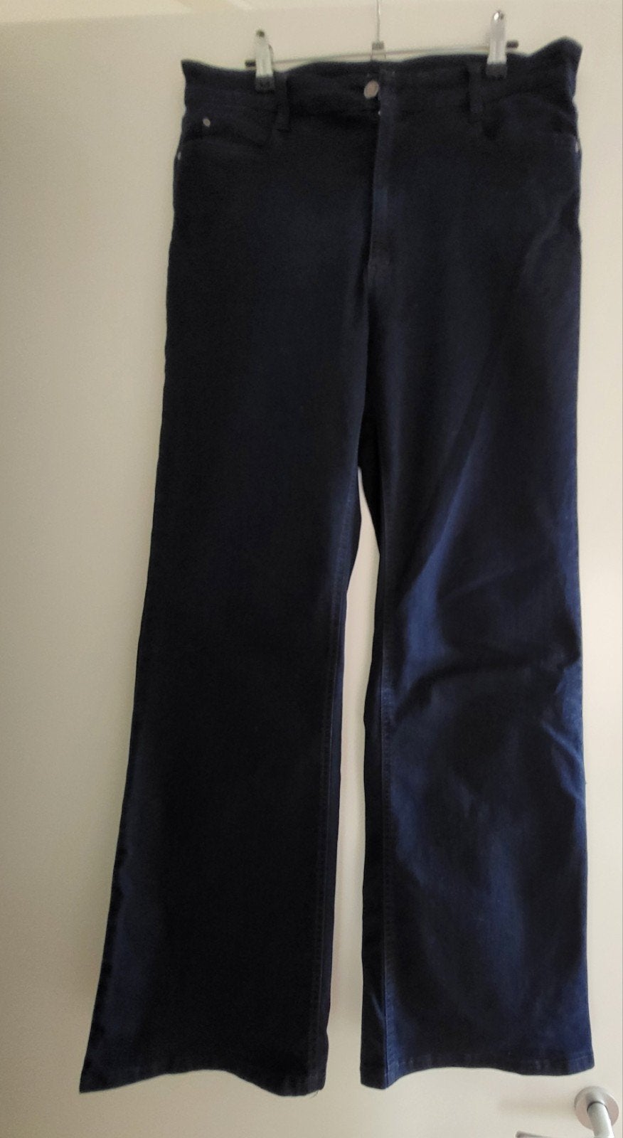 Mooie lange donkerblauwe spijkerbroek Wonderjeans mt 42, Kleding | Dames, Spijkerbroeken en Jeans, Blauw, Wonderjeans, Ophalen of Verzenden