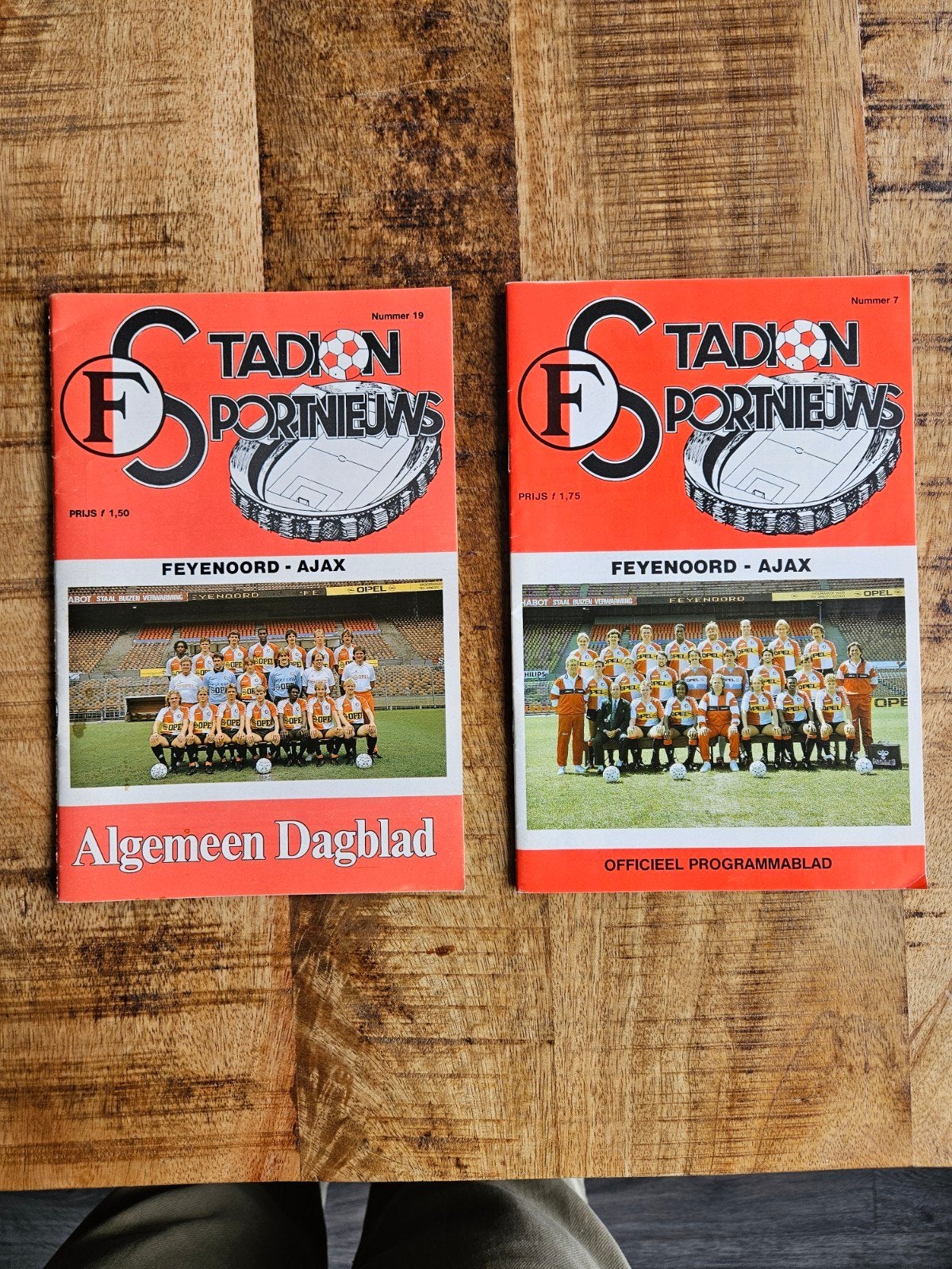 2x stadion nieuws 1988, Ophalen of Verzenden, Gebruikt, Feyenoord, Boek of Tijdschrift