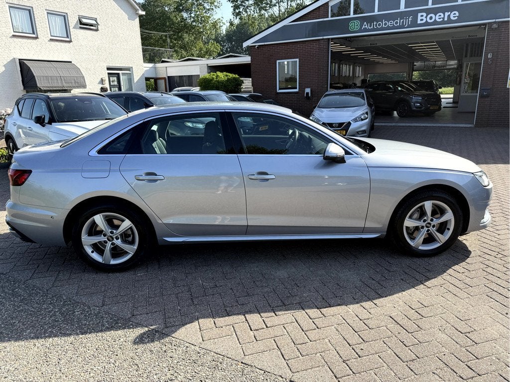 Audi A4 Limousine 40 TFSI 204pk Bns Edition 25400km NL Auto,, Auto's, Audi, Gebruikt, 4 cilinders, 1984 cc, A4