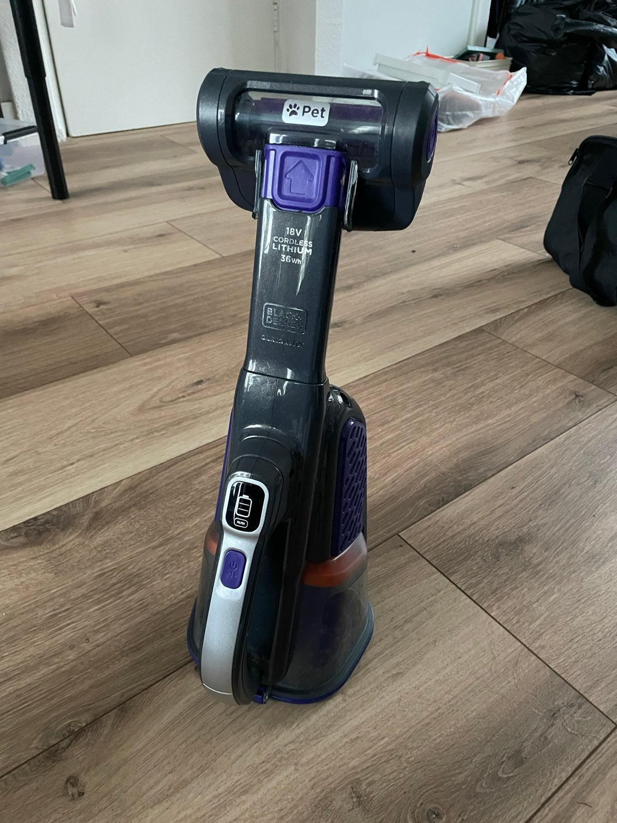 Black+Decker Pet Kruimeldief 18V Lithium 36Wh, Kruimeldief, Draadloos, Ophalen of Verzenden, Zo goed als nieuw