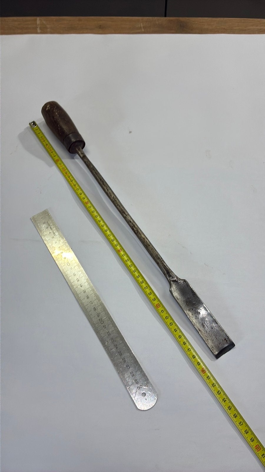 Guts beitel 50cm lang 31mm breed, Antiek en Kunst, Antiek | Gereedschap en Instrumenten, Ophalen of Verzenden